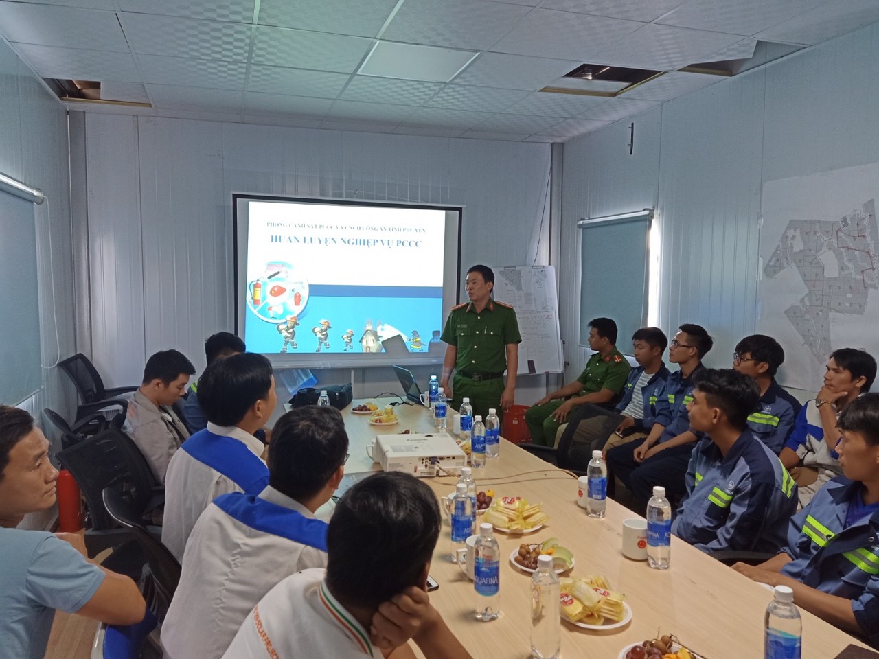 Hoa Hoi Solar Power Plant participates in a fire prevention and fighting training